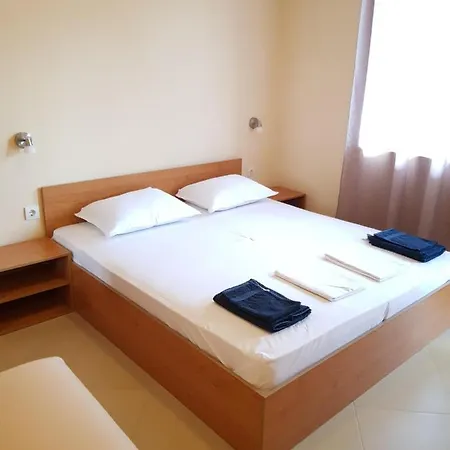 Pensjonat Nikoli Nesebyr