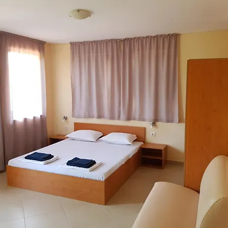 게스트하우스 Nikoli 3*