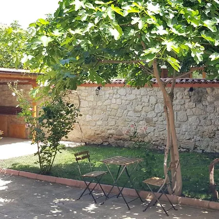 בית הארחה Nikoli - Traditional House *